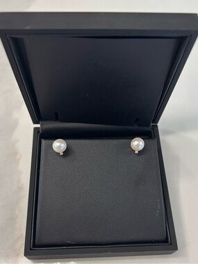 14k Yellow Gold Freshwater Pearl Earrings With Small Diamond accent.